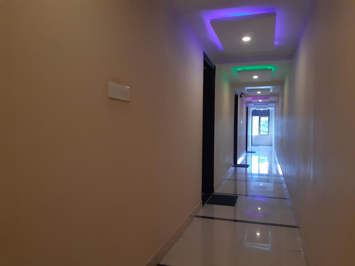 Cnr Residency Hotel Madanapalle Bagian luar foto