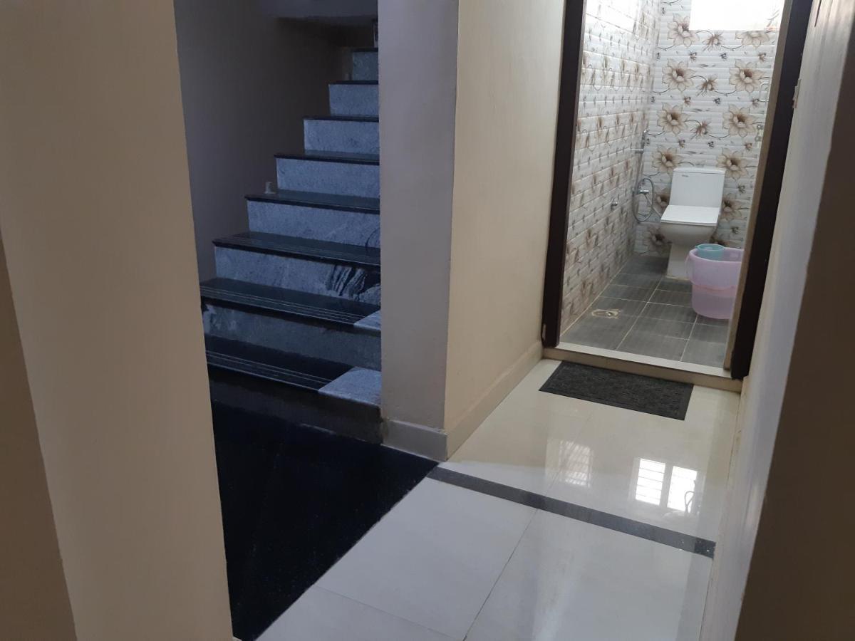 Cnr Residency Hotel Madanapalle Bagian luar foto