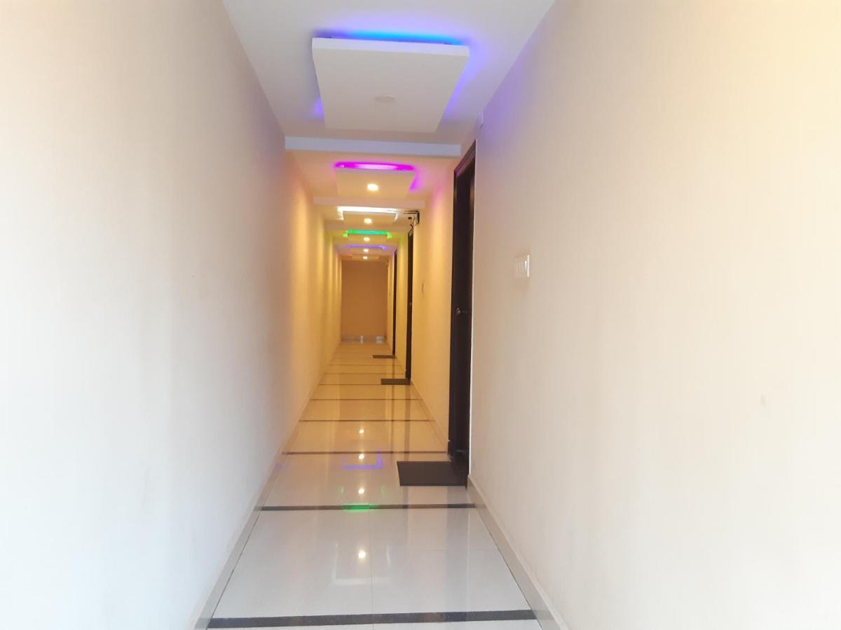 Cnr Residency Hotel Madanapalle Bagian luar foto